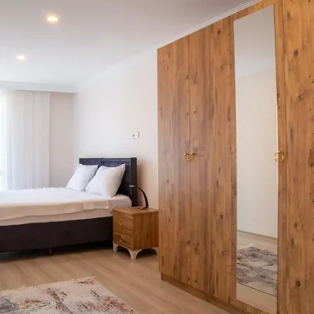 Apartment Sea View Retreat With Balcony 1 Min To Kusadasi