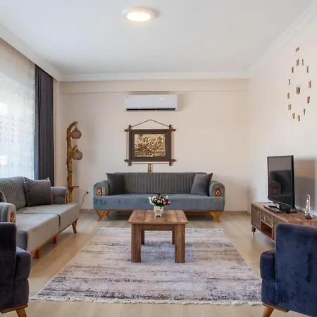 Apartment Sea View Retreat With Balcony 1 Min To